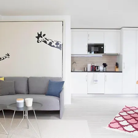 Modern Smart With Prime Center Location - Al9 * Lausanne